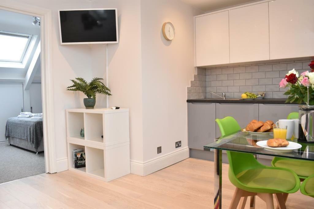 Apt 3, Opera House Ensuite 4Th Floor By Indigo Flats Londyn Zewnętrze zdjęcie